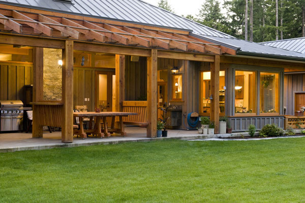 soft-footprint home using reclaimed douglas fir