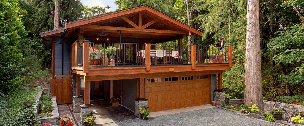 Creekside Custom Renovation - David Coulson Design