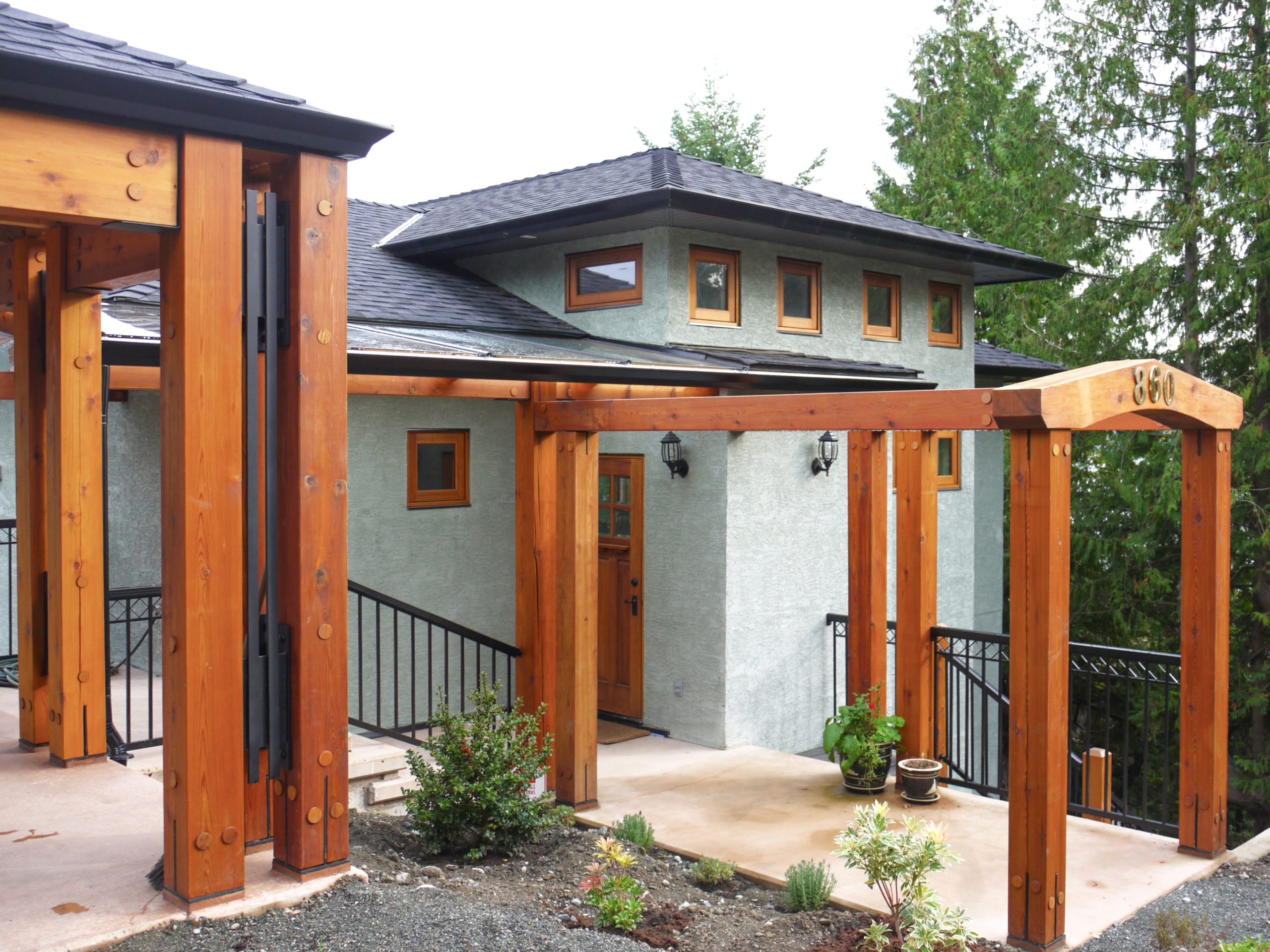 Cliffside Residence 18