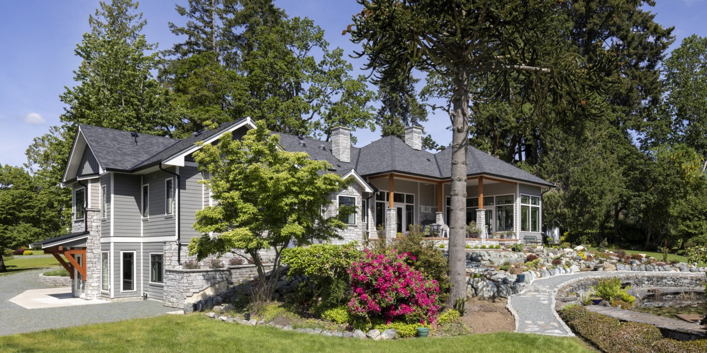 4. 2021. Duncan – Lake View Residence